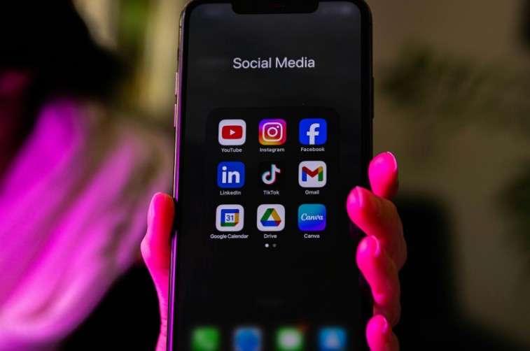 sms vérification réseaux sociaux